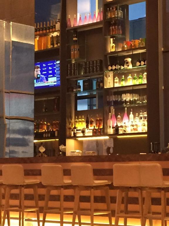 Estelar Cartagena De Indias Hotel Y Centro De Convenciones Extérieur photo The bar at the 2018 NHL All-Star Classic