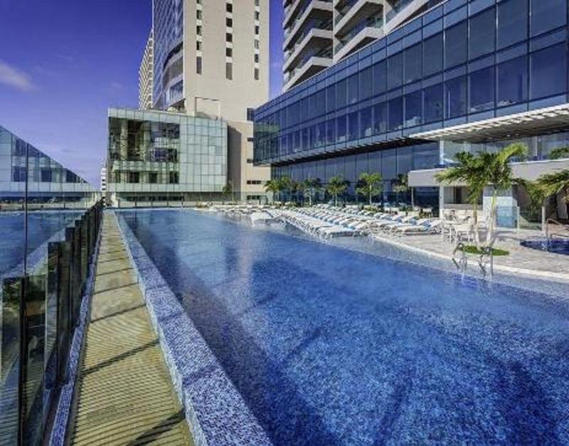 Estelar Cartagena De Indias Hotel Y Centro De Convenciones Extérieur photo The swimming pool at the hotel